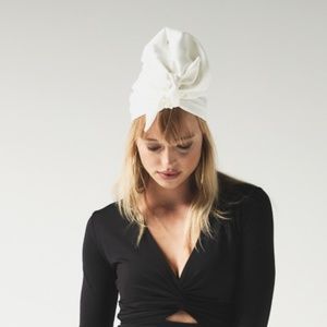 SURTURBAN  TOP KNOT PRE-TIED TURBAN - WHITE